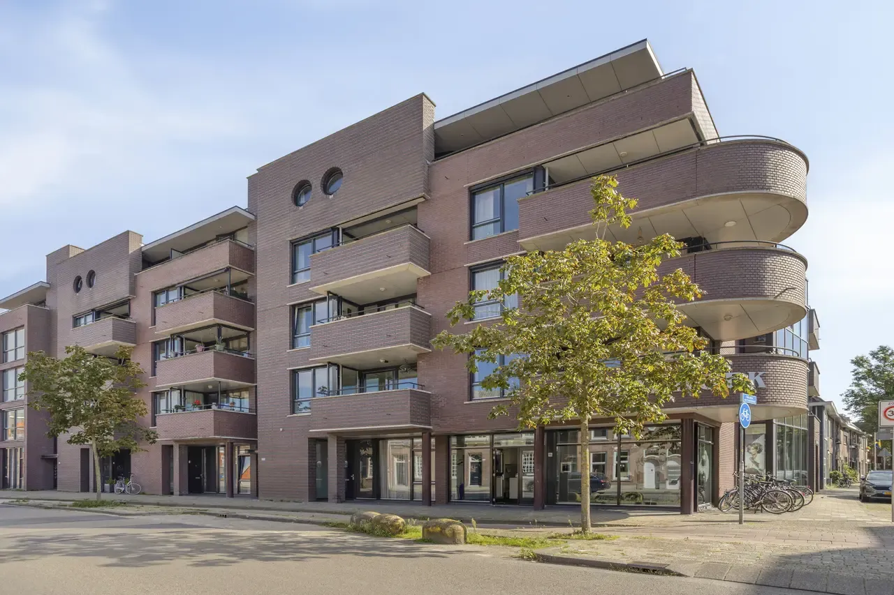 Appartement te koop: Veldhovenring 152, Tilburg