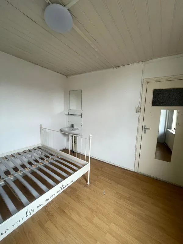 Kamer te huur: Veldhovenring 90-2, Theresia Midden Tilburg