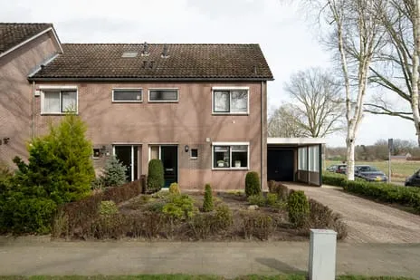 Hoekwoning te koop: Veldkamp 2, Overdinkel kern Overdinkel