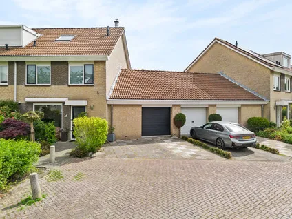 Tussenwoning te koop: Veldlust 45, Molenbuurt Amstelveen