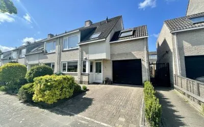 Hoekwoning te huur: Veldlust 54, Molenbuurt Amstelveen