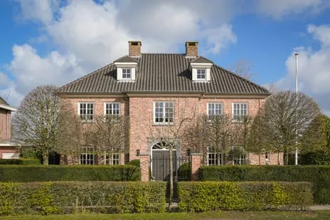 Vrijstaande woning te koop: Veldstraat 10, Wijk Wijk En Aalburg