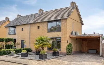 Twee-onder-één-kap te koop: Veldstraat 17, Kom Nuland Nuland