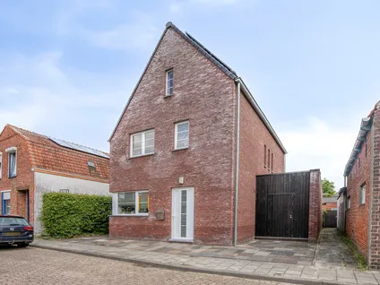 Vrijstaande woning te koop: Veldstraat 5, Kern Sluiskil Sluiskil
