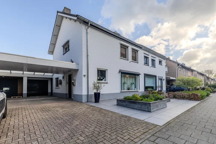 Tussenwoning te koop: Veldstraat 73, Heer Maastricht