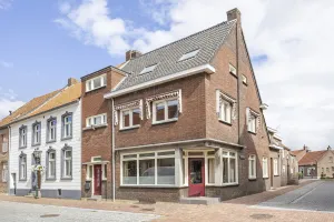 Tussenwoning te koop: Veldstraat Oost 15, Stevensweert