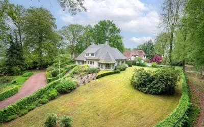 Vrijstaande woning te koop: Veldweg 23, Villapark Hattem