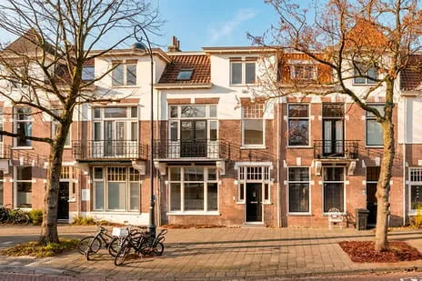 Tussenwoning te koop: Velserstraat 6, Kleverpark-zuid Haarlem