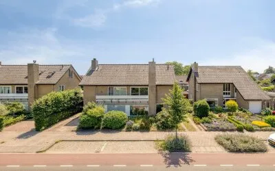 Twee-onder-één-kap te koop: Velsgoed 23, Prinsenbeek Prinsenbeek