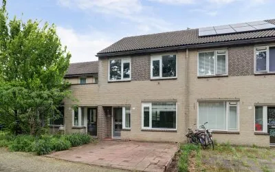 Tussenwoning te koop: Veluwehof 92, Rijpelberg-West Helmond