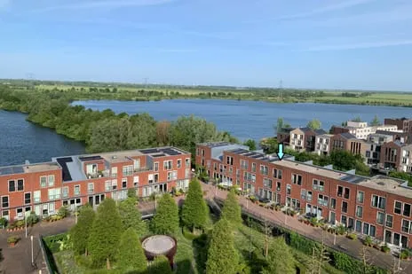 Tussenwoning te koop: Veluwemeer 166, Waterrijk Woerden