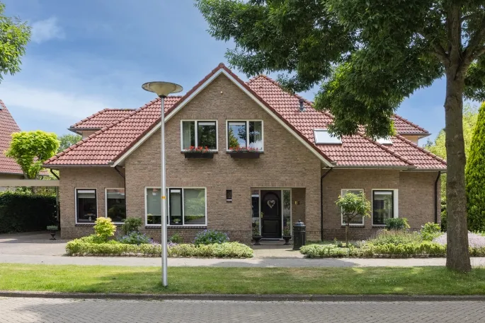 Vrijstaande woning te koop: Veluwestraat 85, Vossenbelt-Noord Hengelo