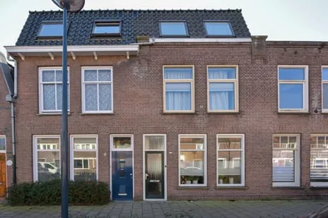 Tussenwoning te koop: Venenlaan 6, Hoorn