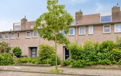 Terraced house for sale: Venetiëstraat 31, Heesterakker Eindhoven