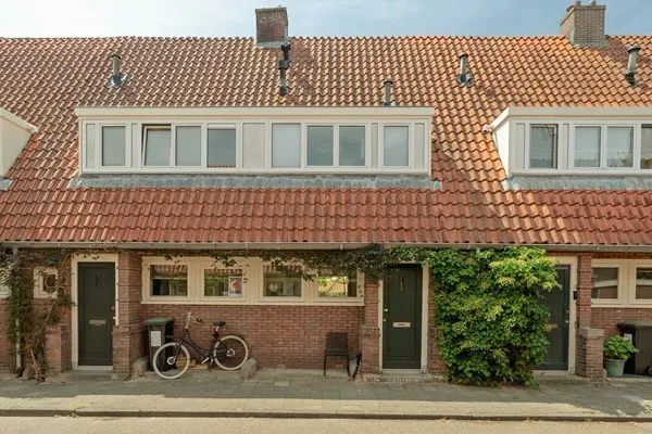 Tussenwoning te koop: Venhuizenstraat 11, Tuindorp Nieuwendam-Oost Amsterdam