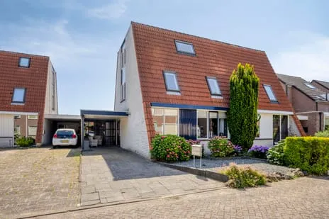 Tussenwoning te koop: Venkel 40, De Kruidentuin Dronten