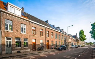 Tussenwoning te koop: Venloseweg 75, Roermond