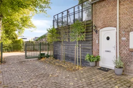 Twee-onder-één-kap te koop: Vennen 5A, Oud Dongen Dongen
