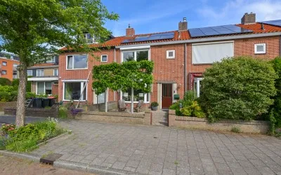 Tussenwoning te koop: Venusstraat 9, Saturnusbuurt Ijmuiden
