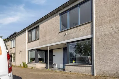 Tussenwoning te koop: Vera Bondamstraat 20, Schenkwijk Leiden