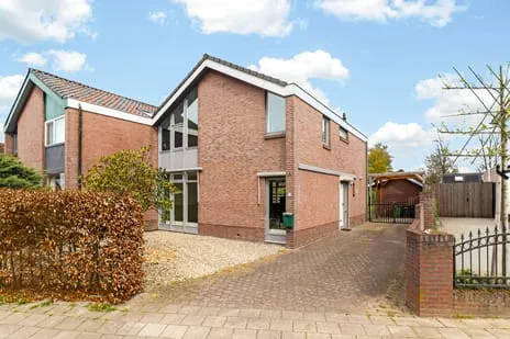 Twee-onder-één-kap te koop: Verbindingsweg 33, Elst Centrum Elst (Ut)