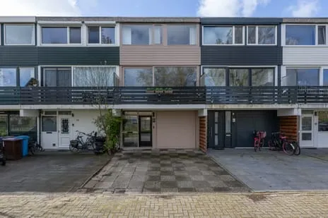 Tussenwoning te koop: Verdihof 24, Componistenbuurt-Zuid Alphen Aan Den Rijn
