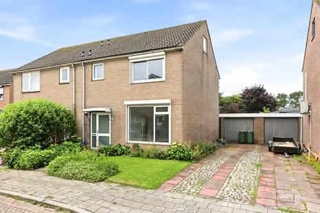 Twee-onder-één-kap te koop: Verdilaan 58, Paauwenburg West Vlissingen