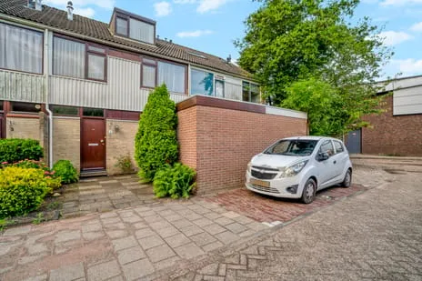Tussenwoning te koop: Verdiplein 2, Buitenhof-Noord Delft