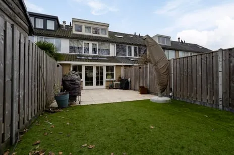 Tussenwoning te koop: Verdistraat 187, Bunschoten-Spakenburg