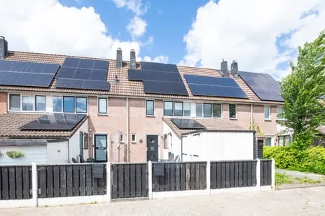 Terraced house for sale: Verfmolen 67, Grote Waal - Buurt 13 07 Hoorn