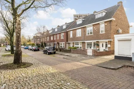 Twee-onder-één-kap te koop: Verlaatstraat 2, Haagpoort Breda