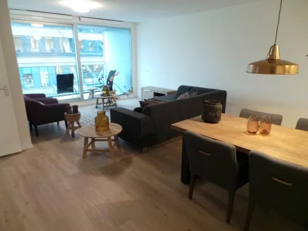 Appartement te huur: Verlengde Nieuwstraat 21, Stadsdriehoek Rotterdam