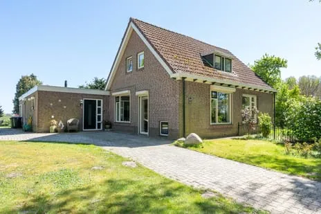 Twee-onder-één-kap te koop: Verlengde Scholtenskanaal OZ 107, Verspreide huizen Emmer-Compascuum Emmer-Compascuum
