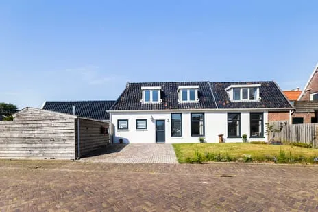 Twee-onder-één-kap te koop: Vermaningsstrjitte 2, Berltsum Noord Berltsum