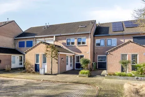 Tussenwoning te koop: Vermeerplantsoen 158, Venne-Oost Drunen