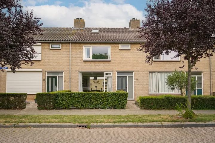 Tussenwoning te koop: Vermeerstraat 40, Zaltbommel Vergt en omgeving Zaltbommel