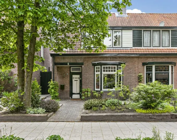 Twee-onder-één-kap te koop: Vermeerstraat 59, Vermeerkwartier-West Amersfoort