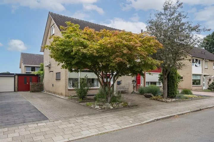 Twee-onder-één-kap te koop: Ververstraat 50, Overdinkel kern Overdinkel