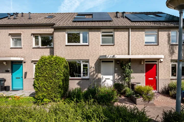 Terraced house for sale: Verzetslaan 114, Verzetswijk West Almere