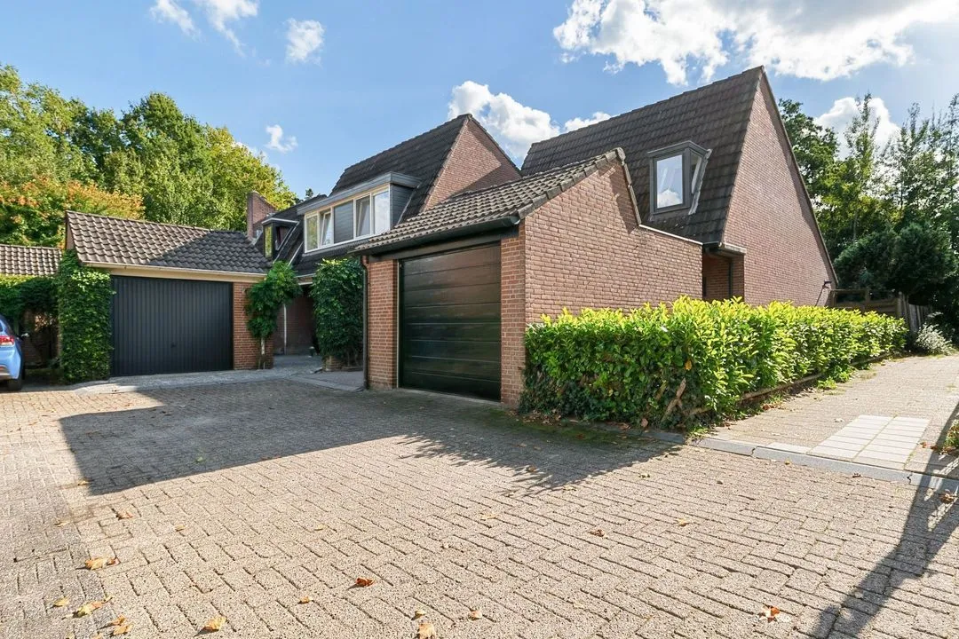 Hoekwoning te koop: Verzetslaan 49, Meppel