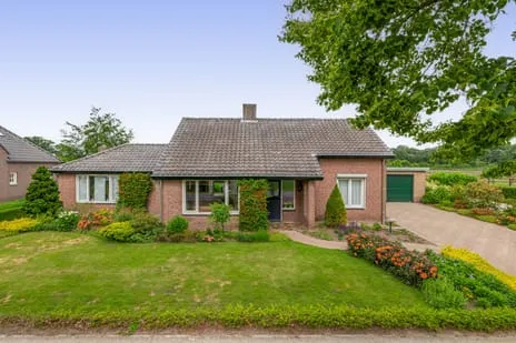 Semi-detached for sale: Vessemseweg 29, Hoogeloon Hoogeloon