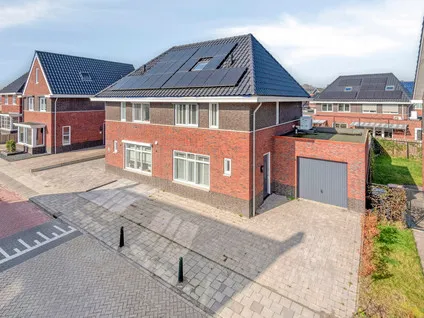 Hoekwoning te koop: Vesting 8, Steenbergen