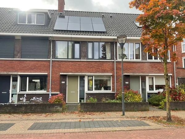 Huurwoning: Vestingwal 47A in Geldrop - €1.425 per maand - 111m²