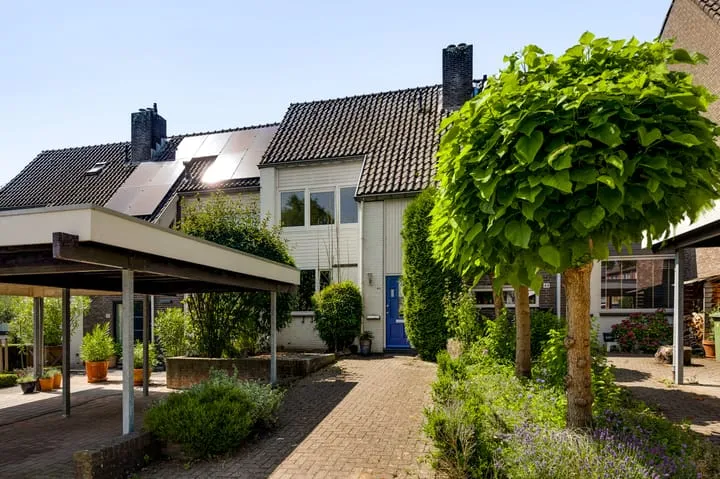 Tussenwoning te koop: Veulenerbank 46, Wolder Maastricht