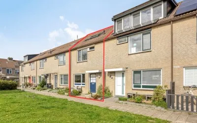 Tussenwoning te koop: Veulenweide 10, Seghwaert-Noord-Oost Zoetermeer