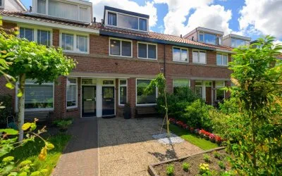 Tussenwoning te koop: Veursestraatweg 168, De Rietvink / Veursestraatweg Leidschendam