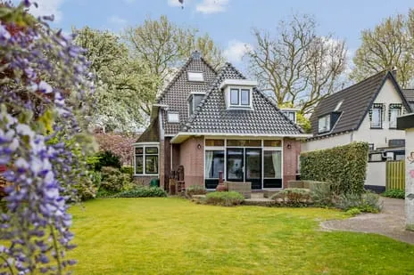 Vrijstaande woning te koop: Veursestraatweg 17, 't Lien zuid Leidschendam