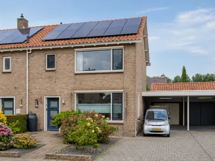 Twee-onder-één-kap te koop: Vezelstraat 17, Vlashoek Oss