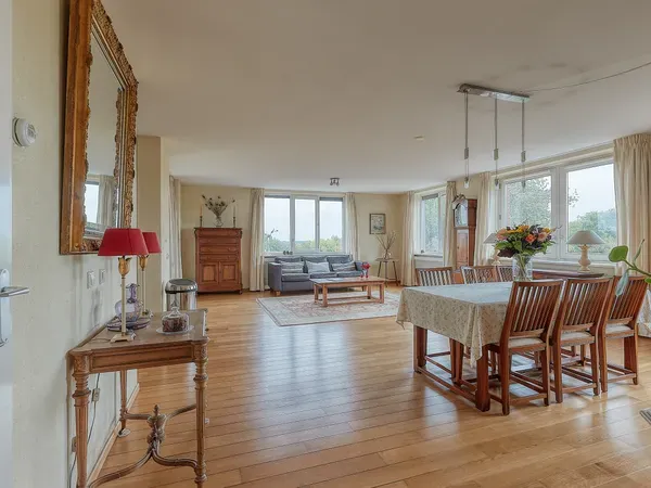 Appartement te koop: Via Verdi 185, Voorburg