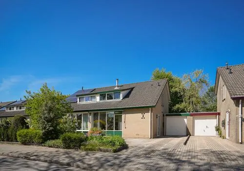 Tussenwoning te koop: Viaductstraat 52, Kern Wamel Wamel